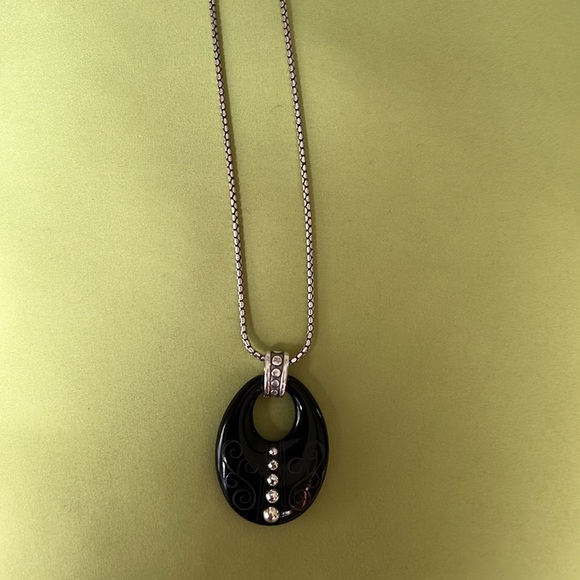 Brighton Necklace with Black Op Flower And Black Enamel Crystal.Never worn - Picture 5 of 6